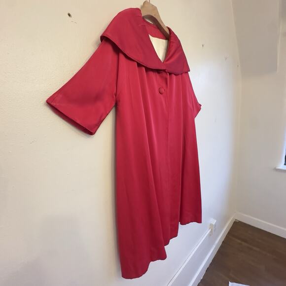 Vintage 1950s Sandra Sage Swing Coat | Hot Pink Satin Opera Jacket | Mid-Century - Picture 4 of 9